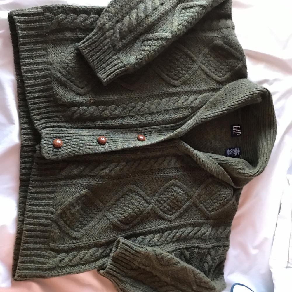 Sweater - Picture 2 of 7